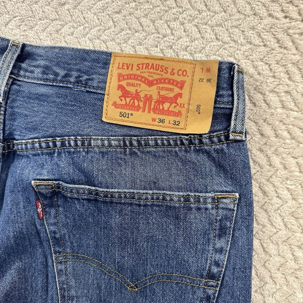 Levi's 501xx Men's Button Fly Jeans 36x32 Blue Denim Cowboy Modern Casual work - Picture 7 of 16